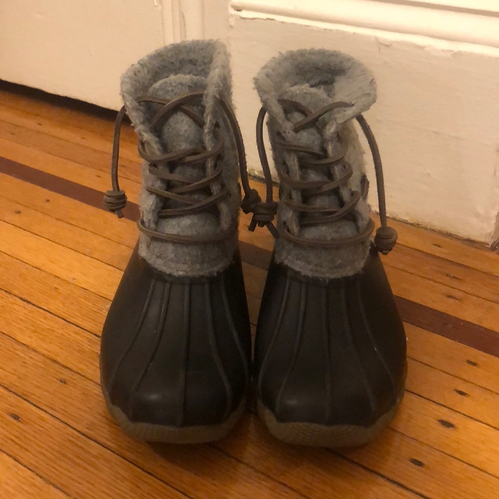 Steve Madden duck boots *worn twice*